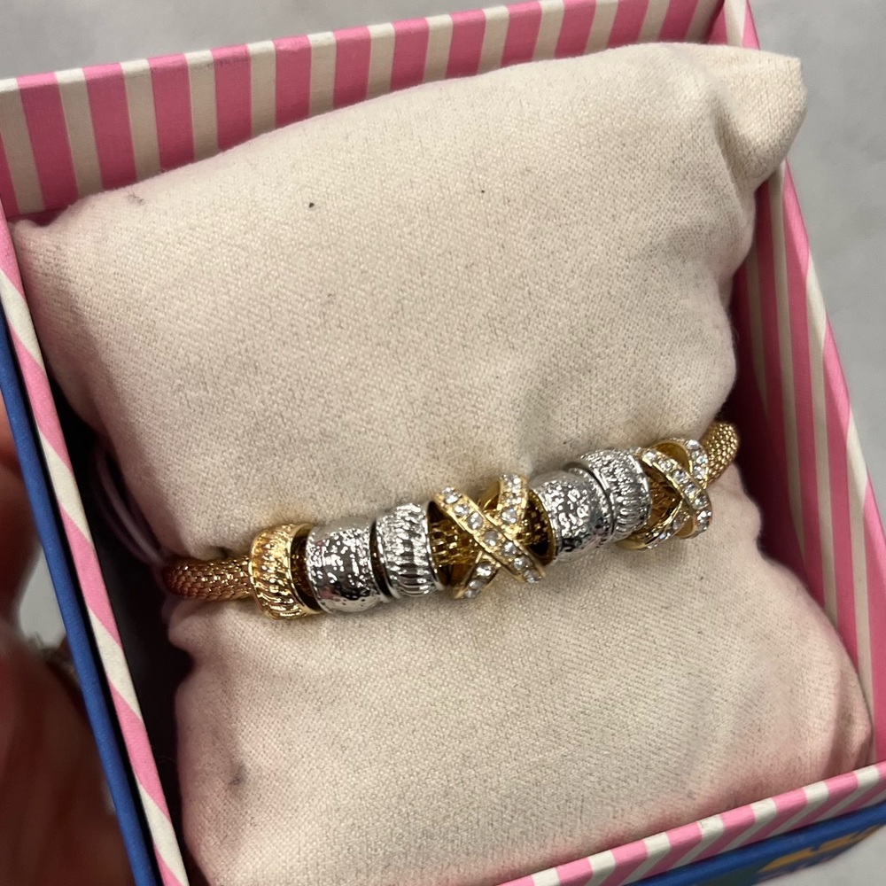 NWT ⚜️💖⚜️ House of Harlow 1960 gorgeous golden and silver tone bracelet - Picture 10 of 15